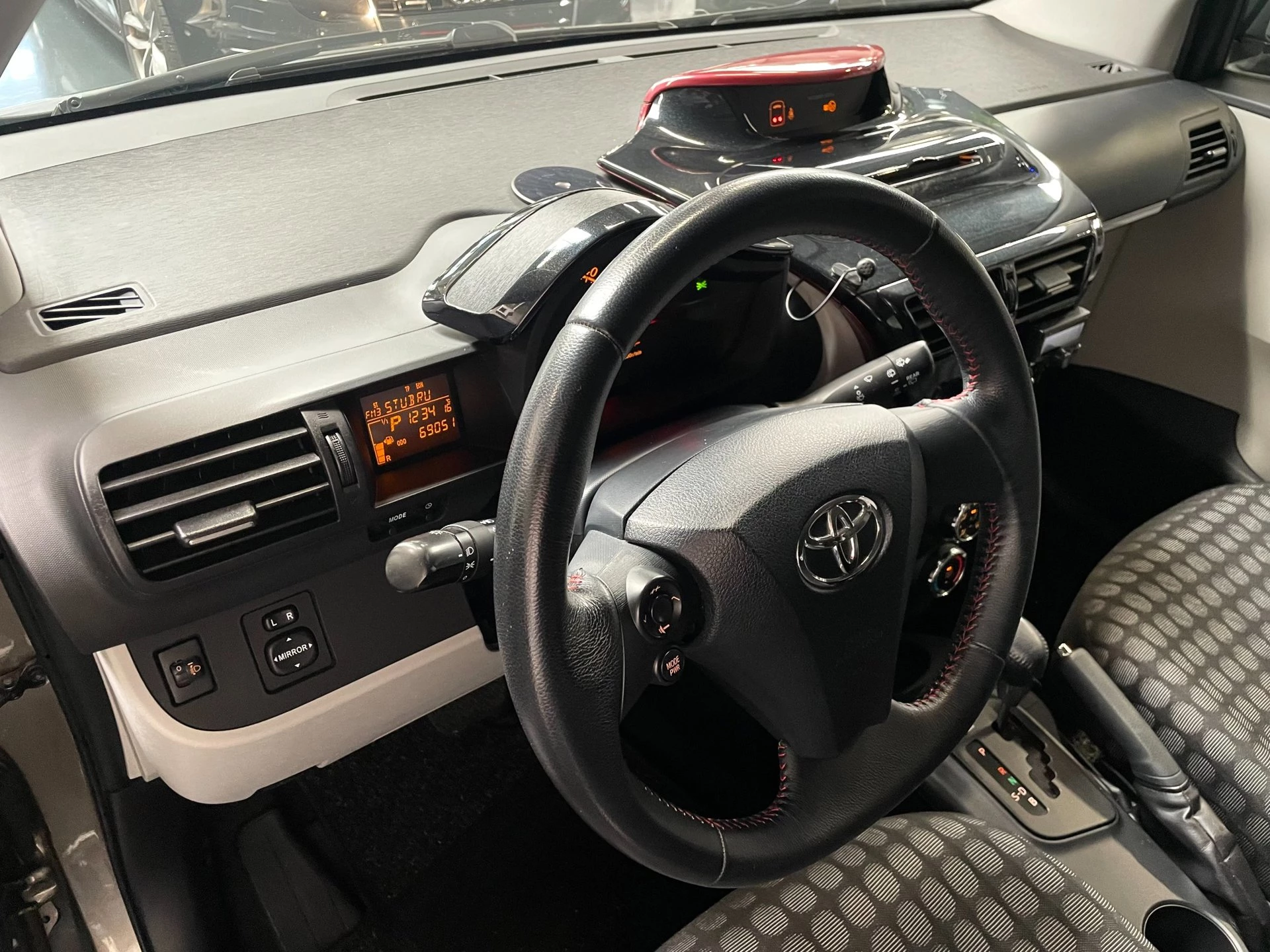 Hoofdafbeelding Toyota iQ