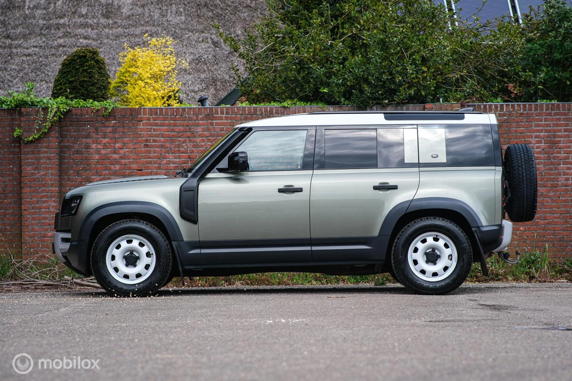 Hoofdafbeelding Land Rover Defender