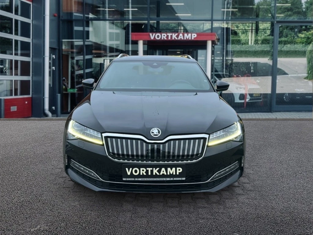 Hoofdafbeelding Škoda Superb