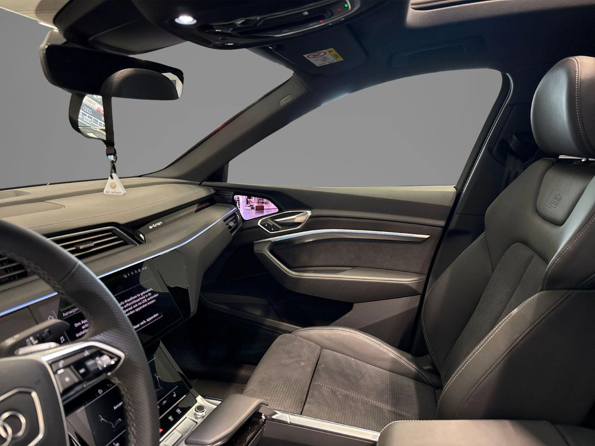 Hoofdafbeelding Audi Q8 Sportback e-tron