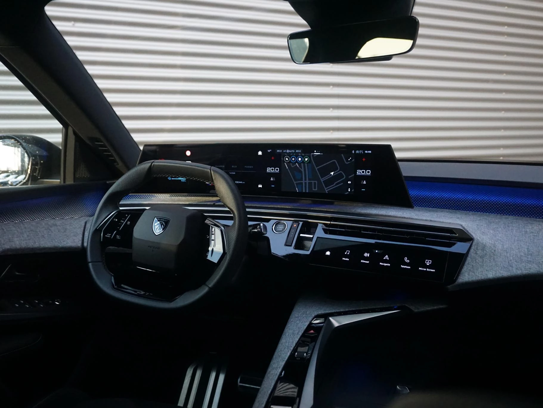 Hoofdafbeelding Peugeot e-3008