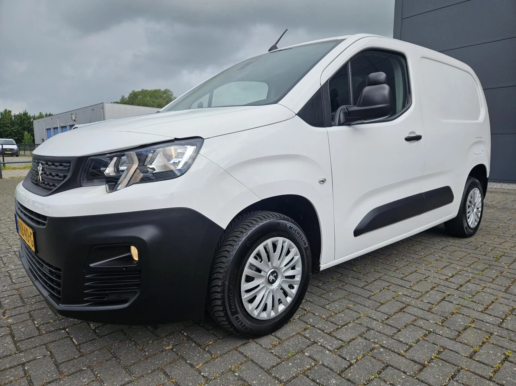 Hoofdafbeelding Peugeot Partner
