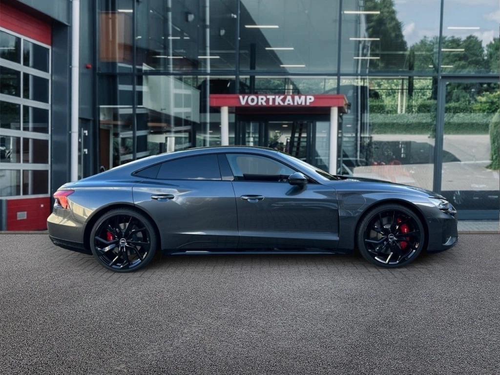 Hoofdafbeelding Audi e-tron GT