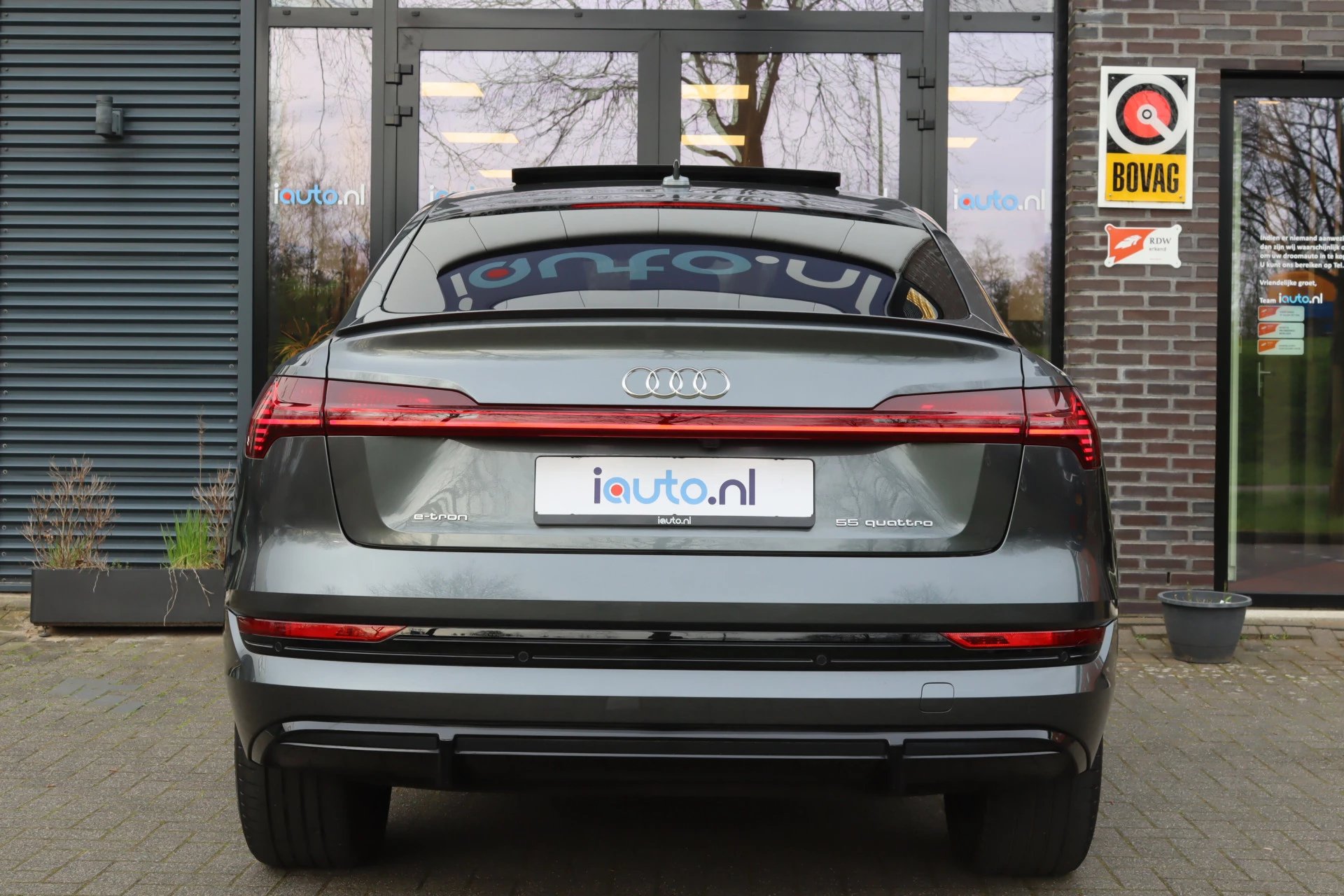 Hoofdafbeelding Audi e-tron