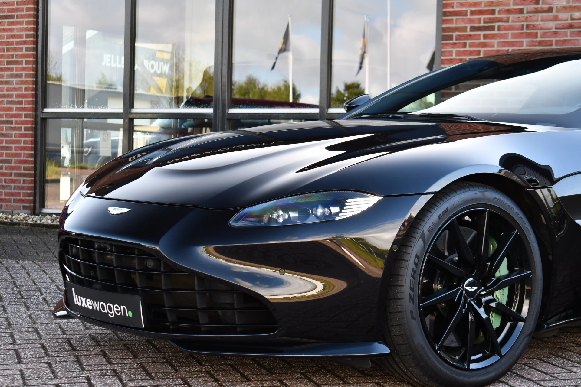 Hoofdafbeelding Aston Martin V8 Vantage