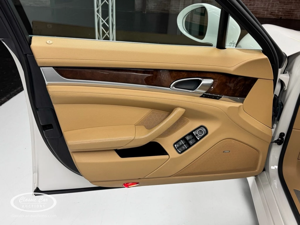 Hoofdafbeelding Porsche Panamera