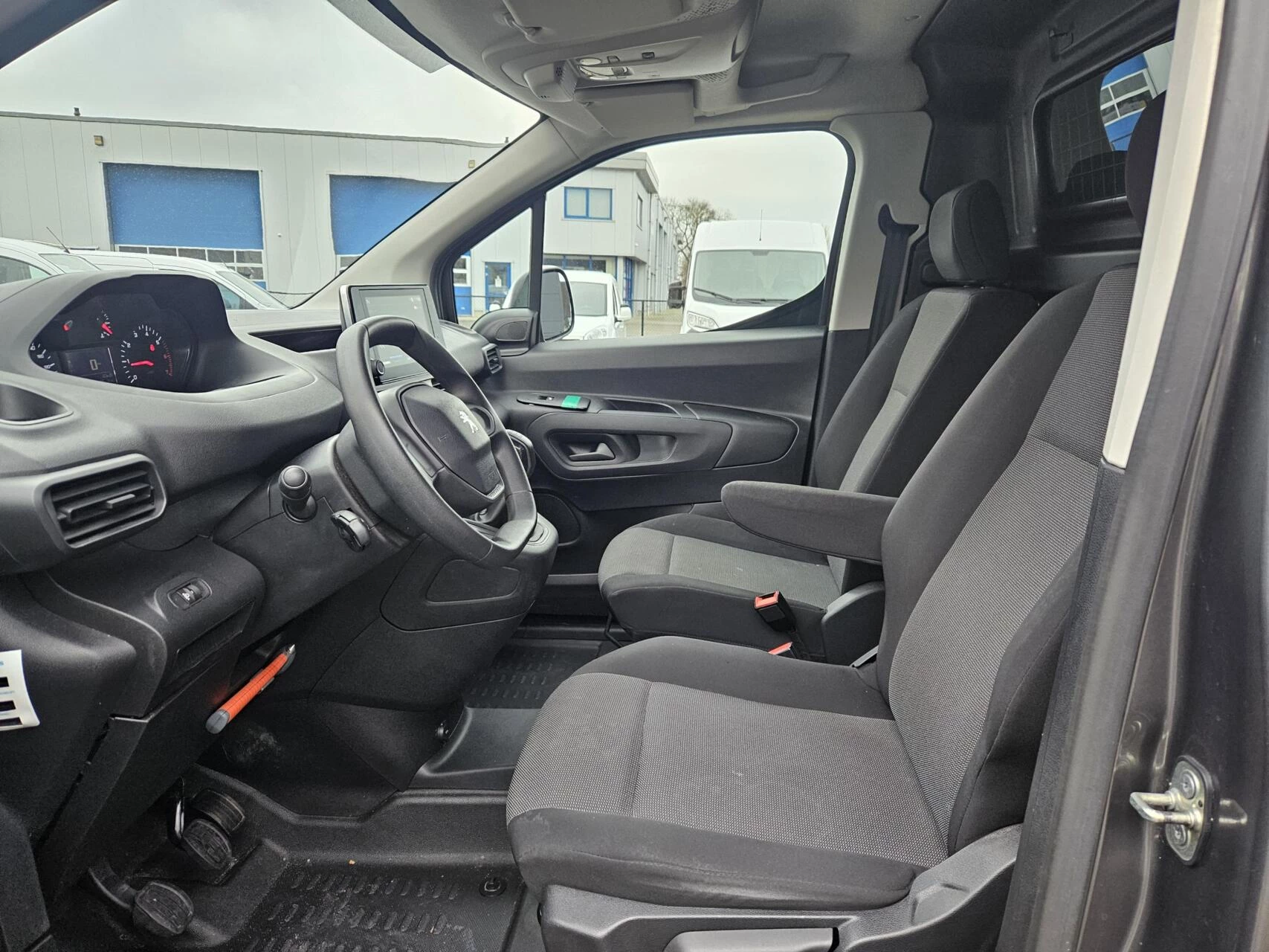 Hoofdafbeelding Peugeot Partner