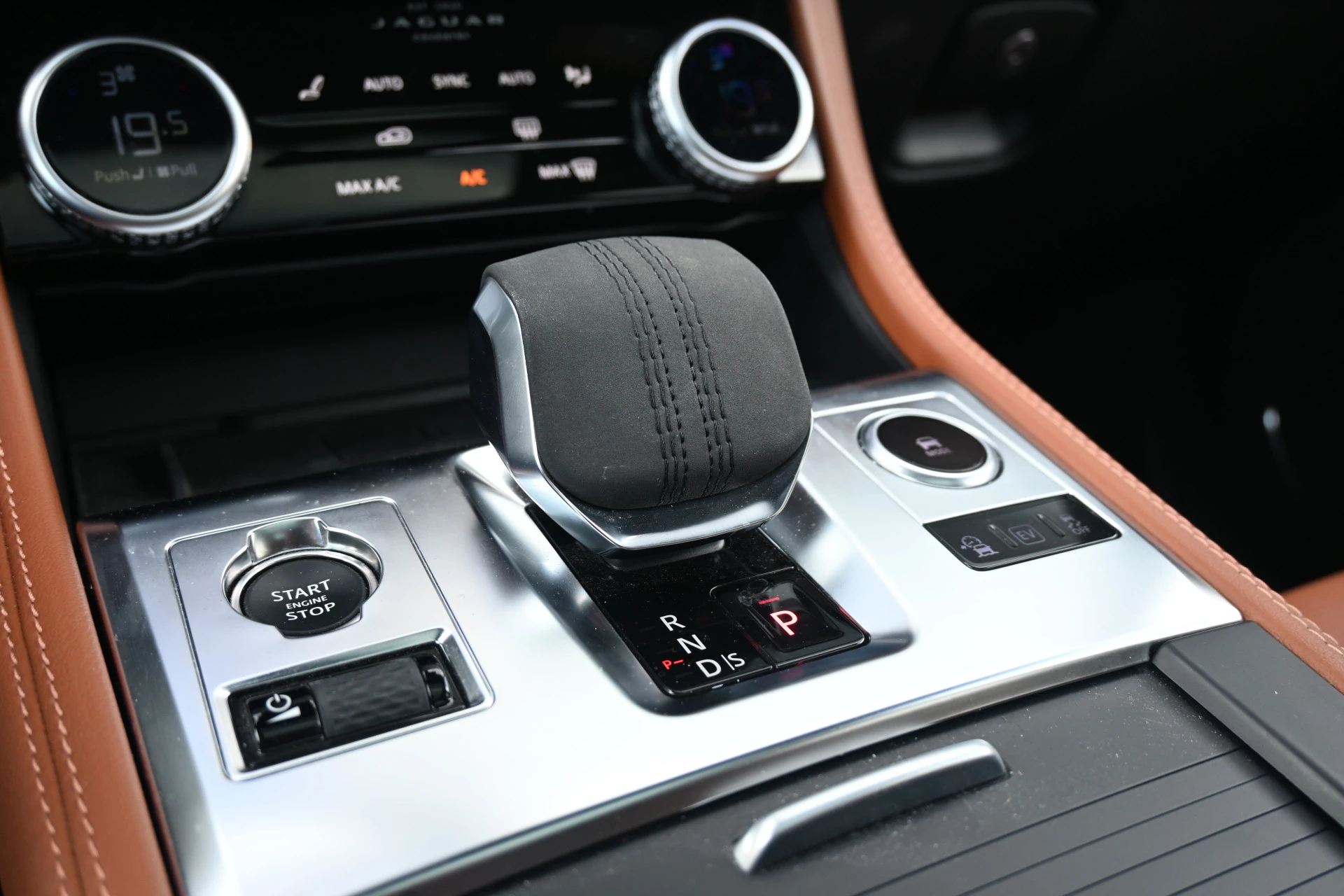 Hoofdafbeelding Jaguar F-PACE