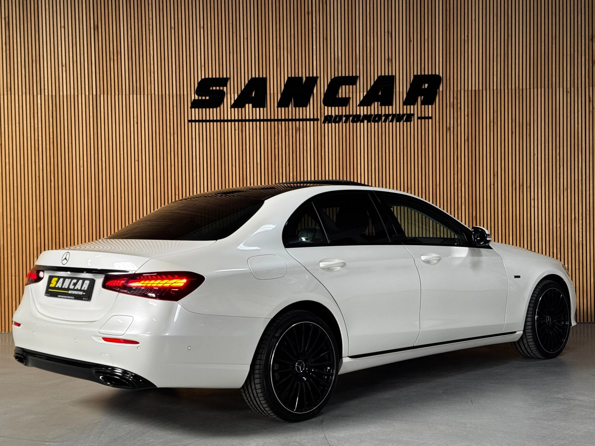 Hoofdafbeelding Mercedes-Benz E-Klasse