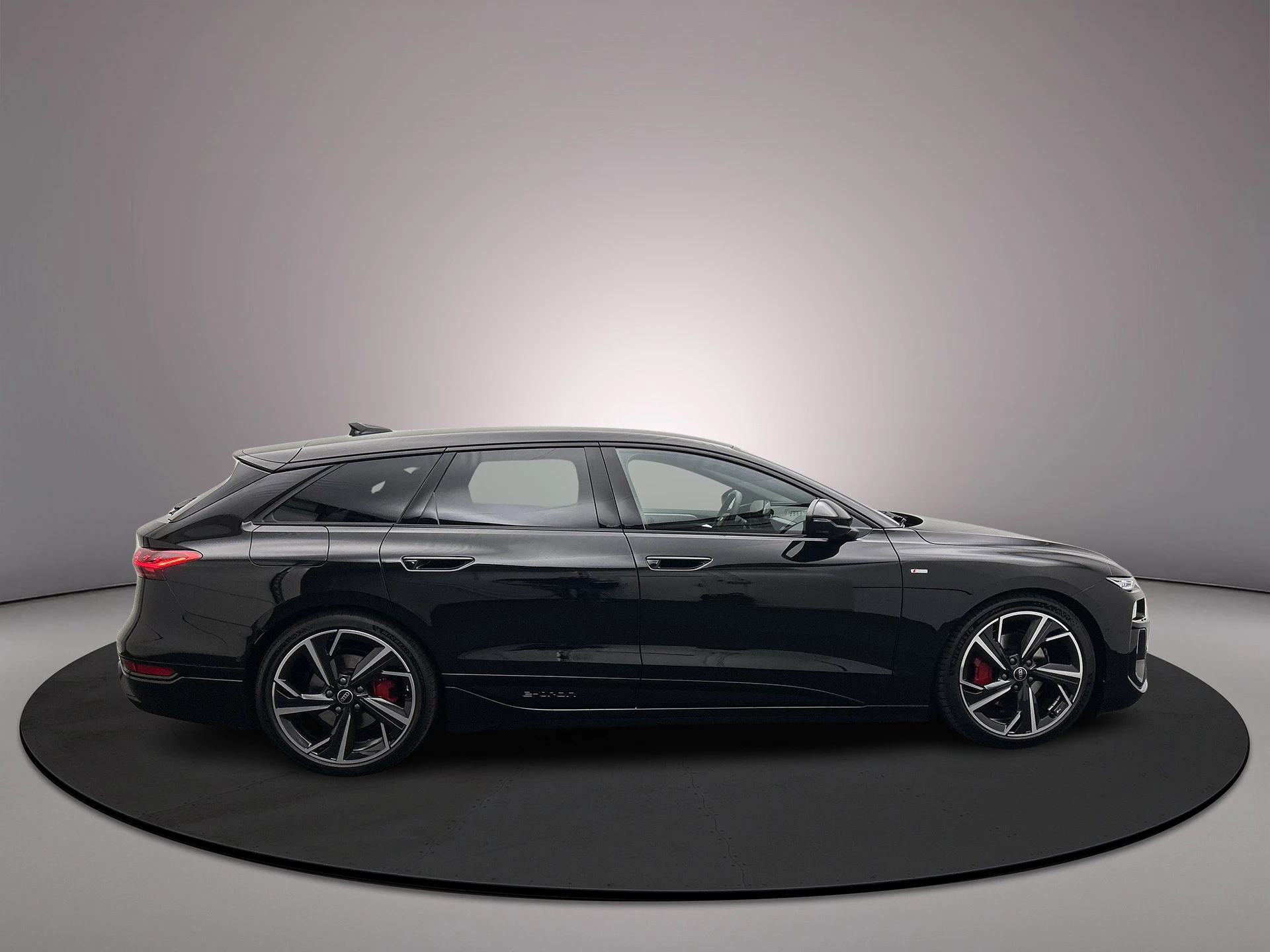 Hoofdafbeelding Audi A6 Avant e-tron