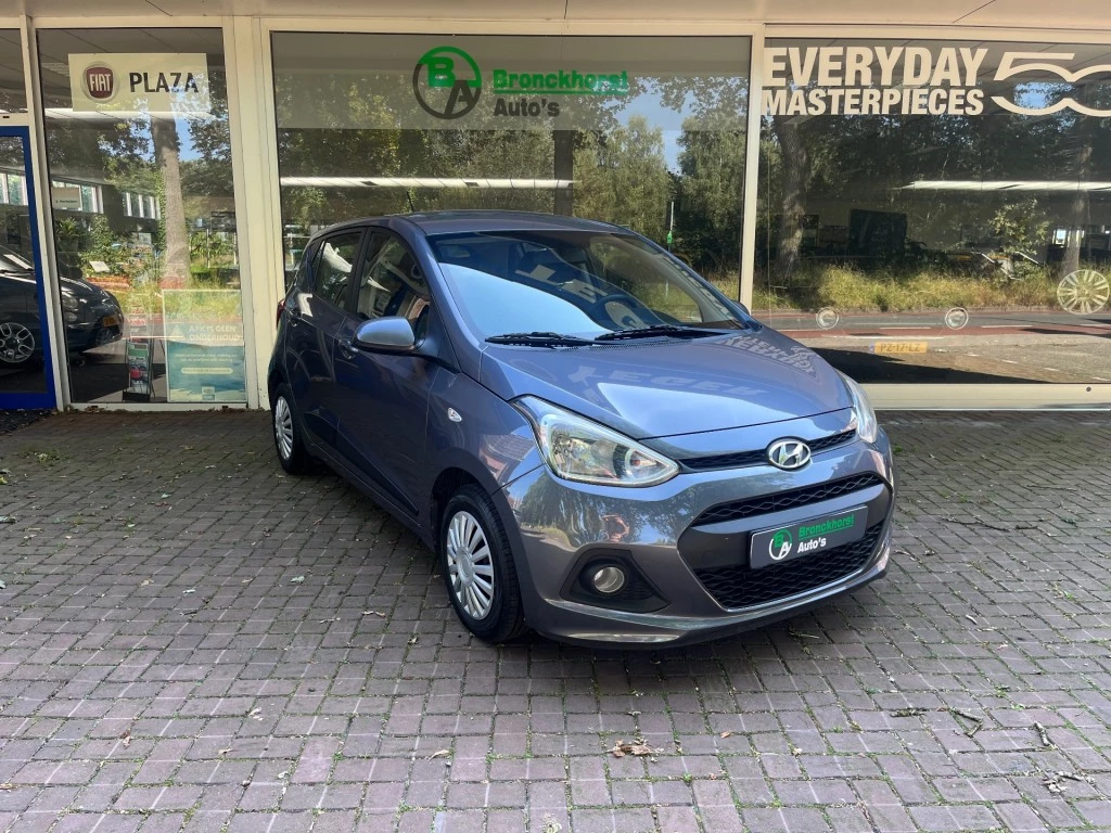 Hoofdafbeelding Hyundai i10
