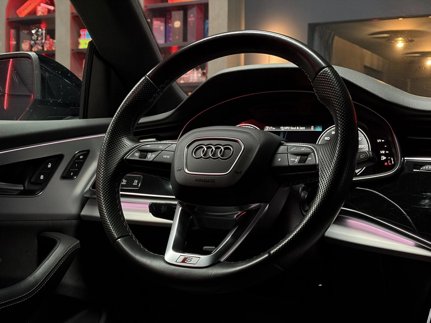 Hoofdafbeelding Audi Q8