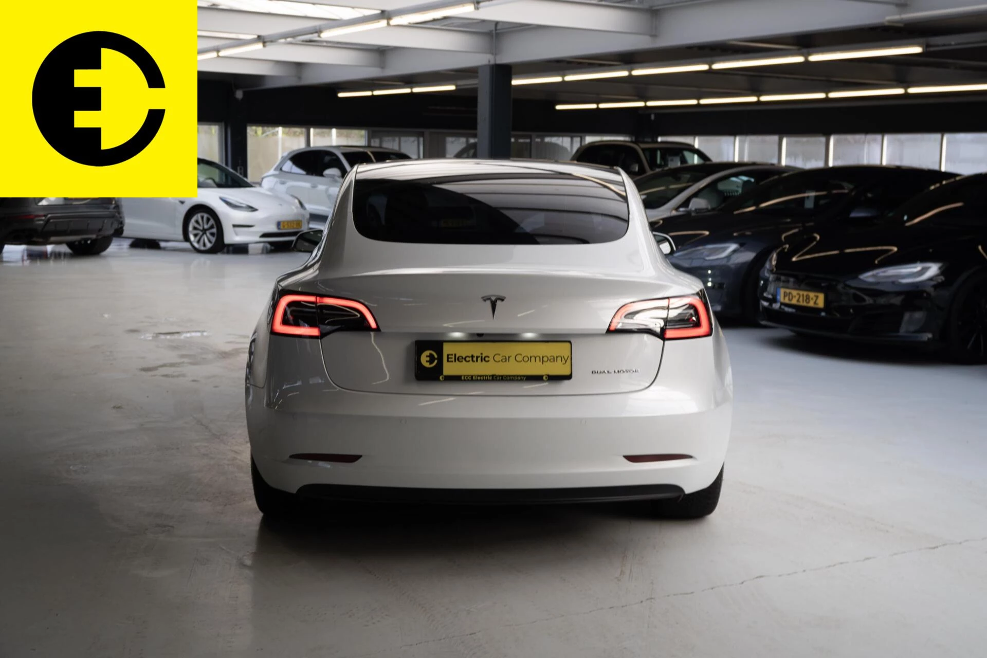 Hoofdafbeelding Tesla Model 3