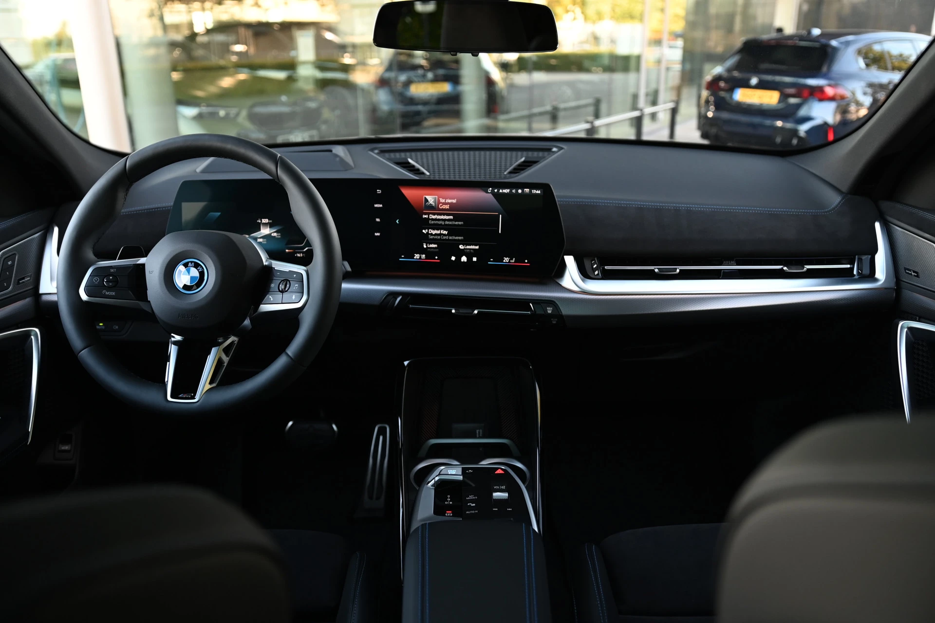 Hoofdafbeelding BMW iX2