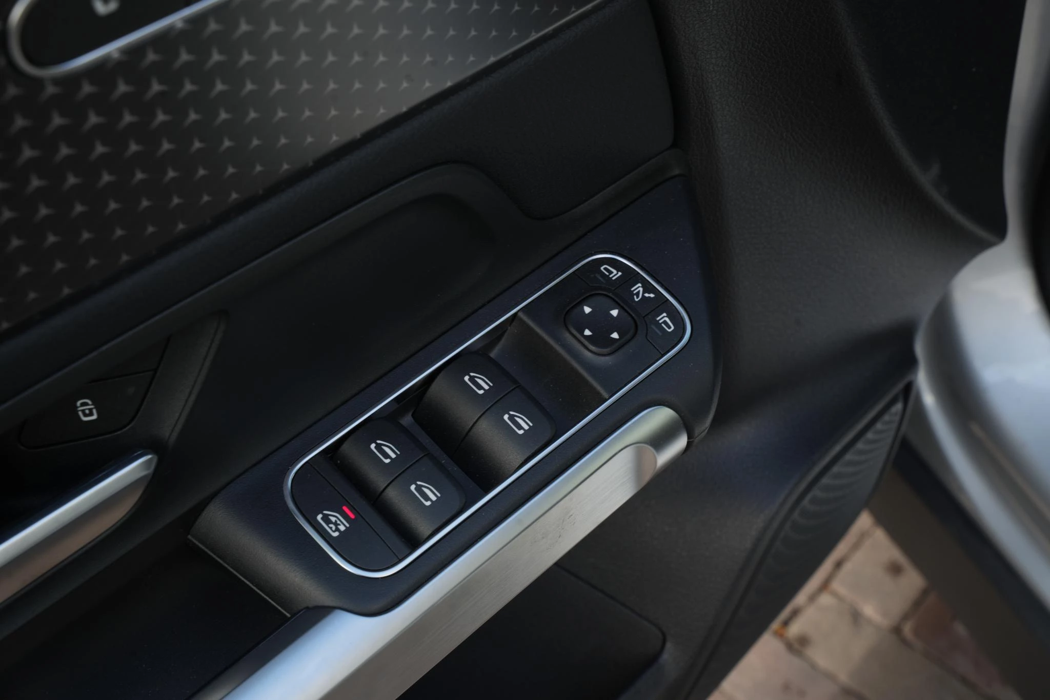 Hoofdafbeelding Mercedes-Benz EQB