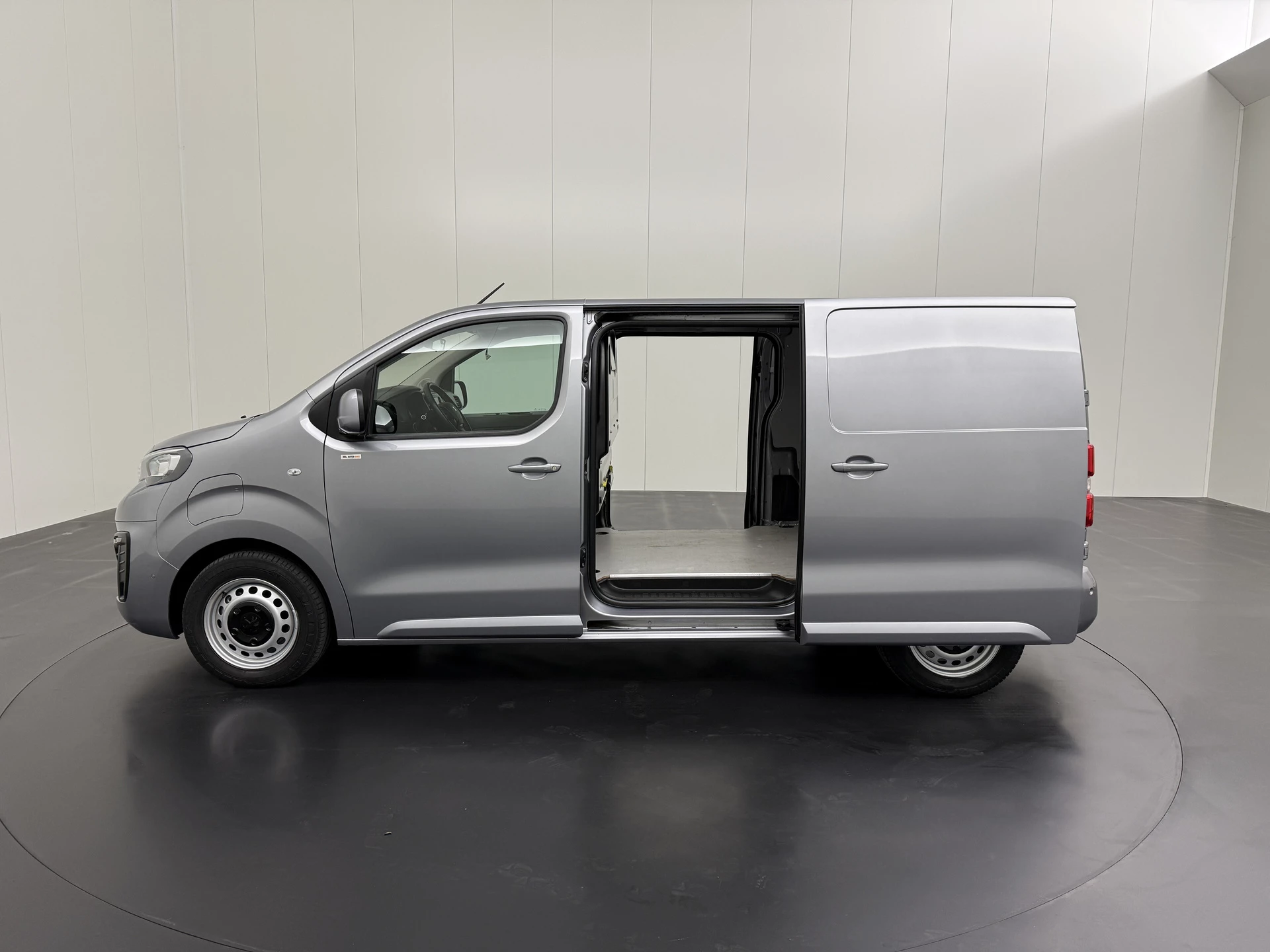 Hoofdafbeelding Peugeot e-Expert