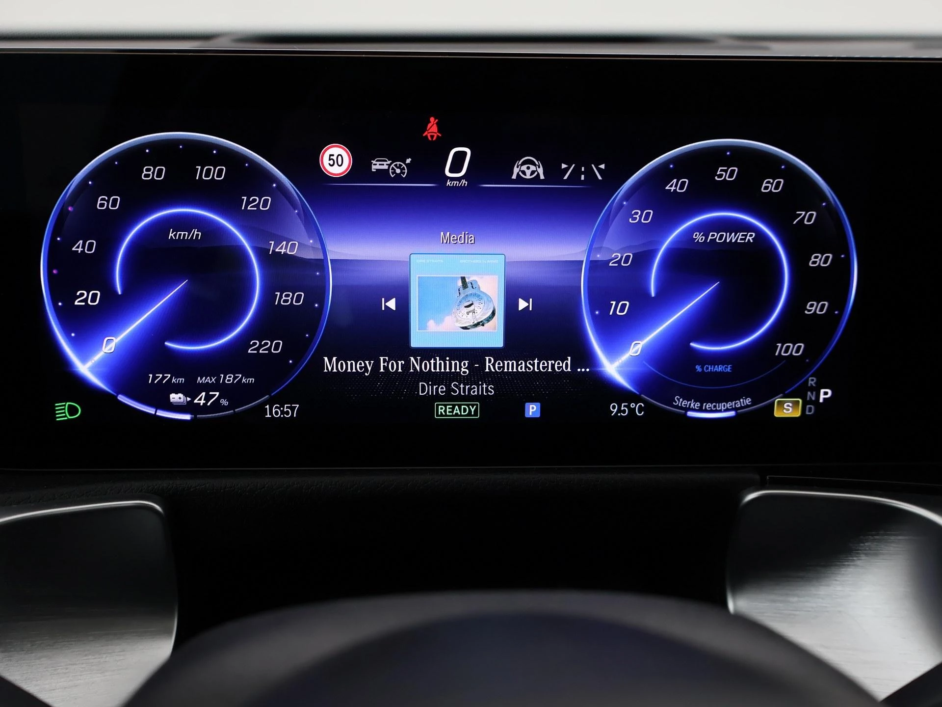 Hoofdafbeelding Mercedes-Benz EQB