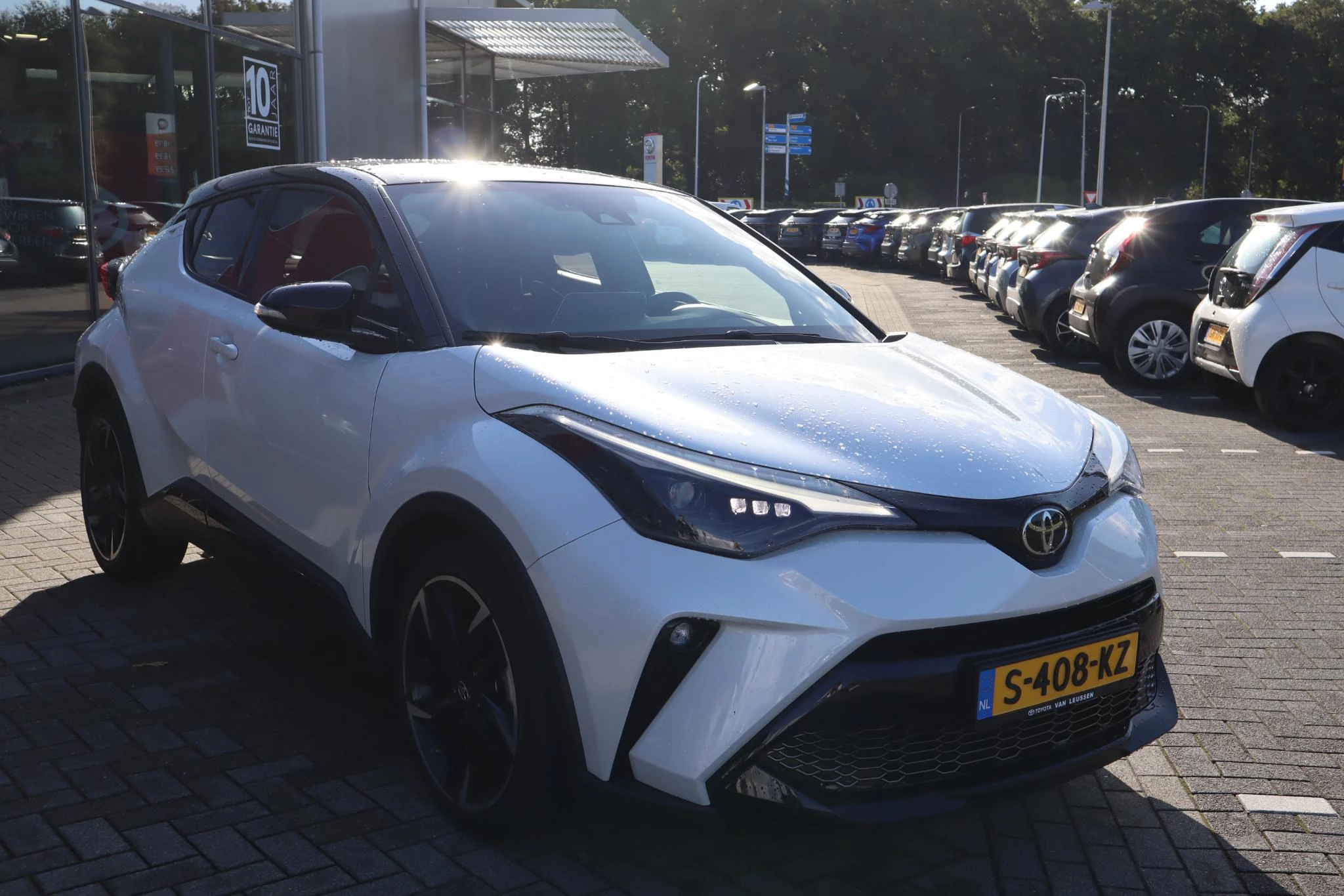 Hoofdafbeelding Toyota C-HR