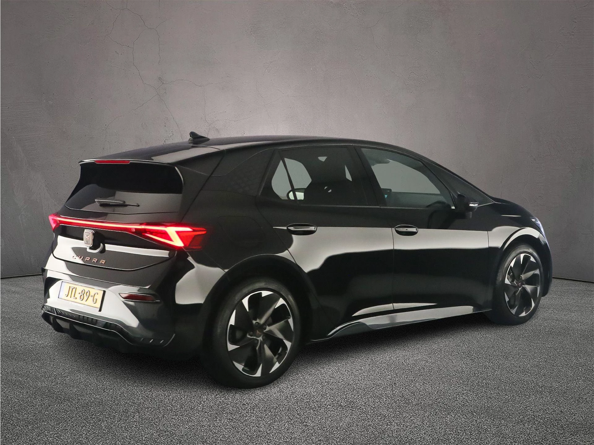 Hoofdafbeelding CUPRA Born