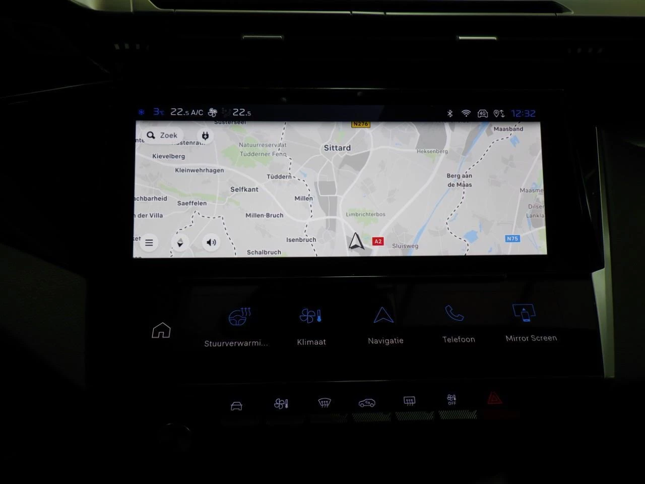 Hoofdafbeelding Peugeot e-308