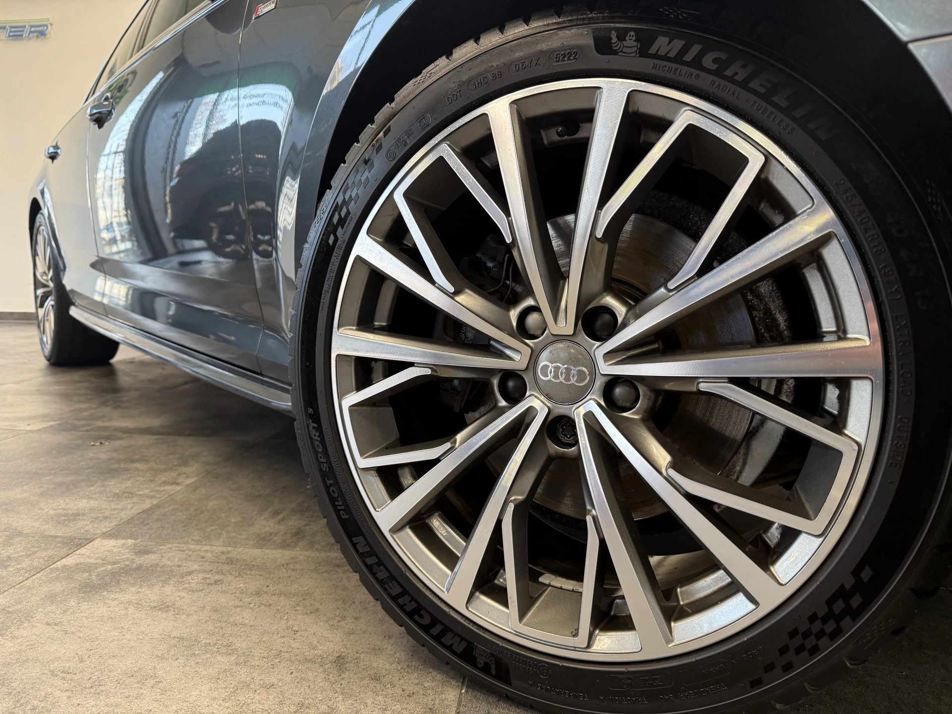 Hoofdafbeelding Audi A4