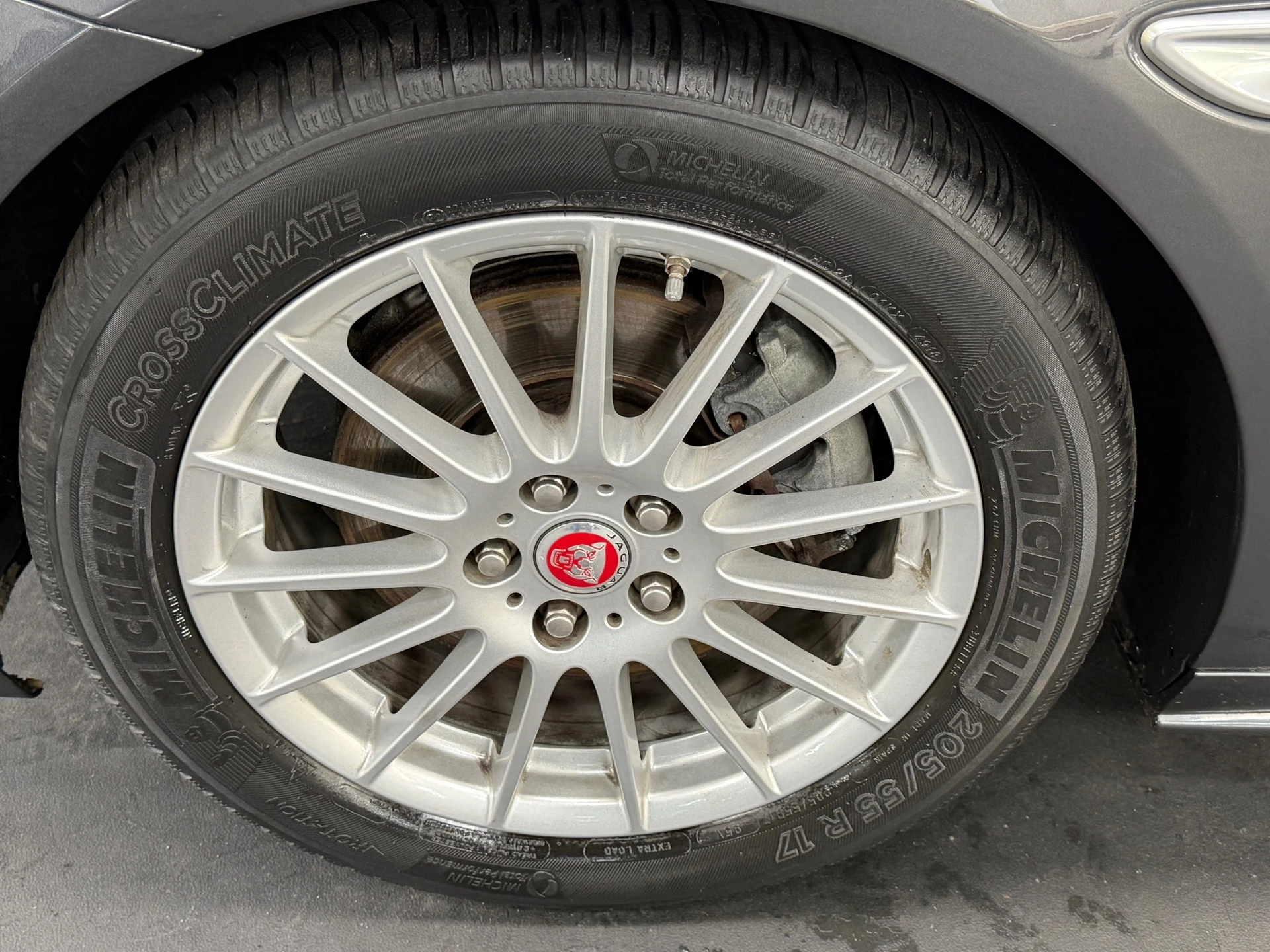 Hoofdafbeelding Jaguar XE