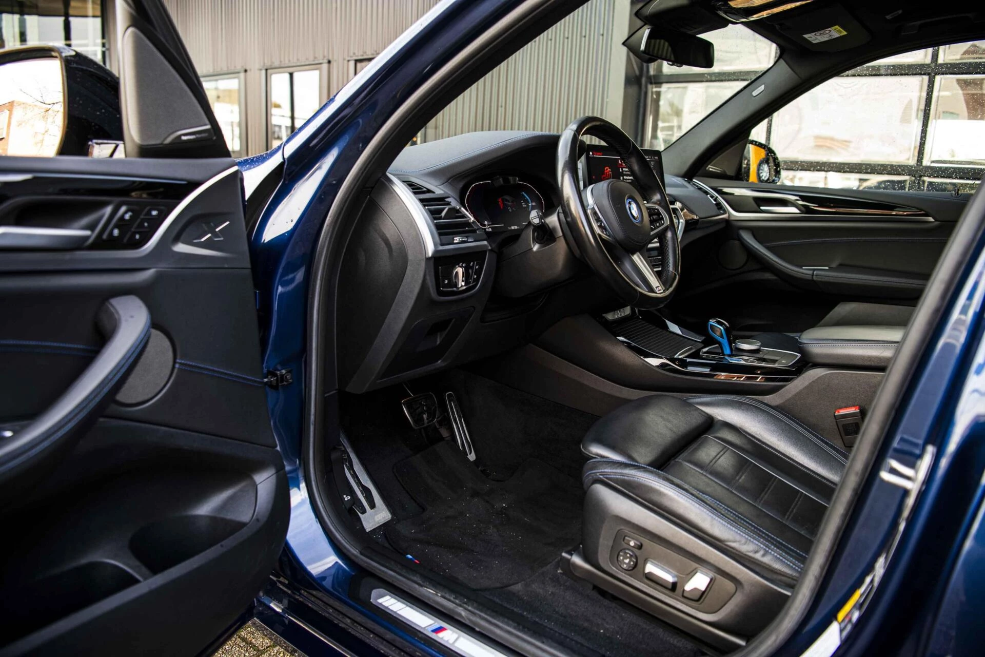 Hoofdafbeelding BMW iX3