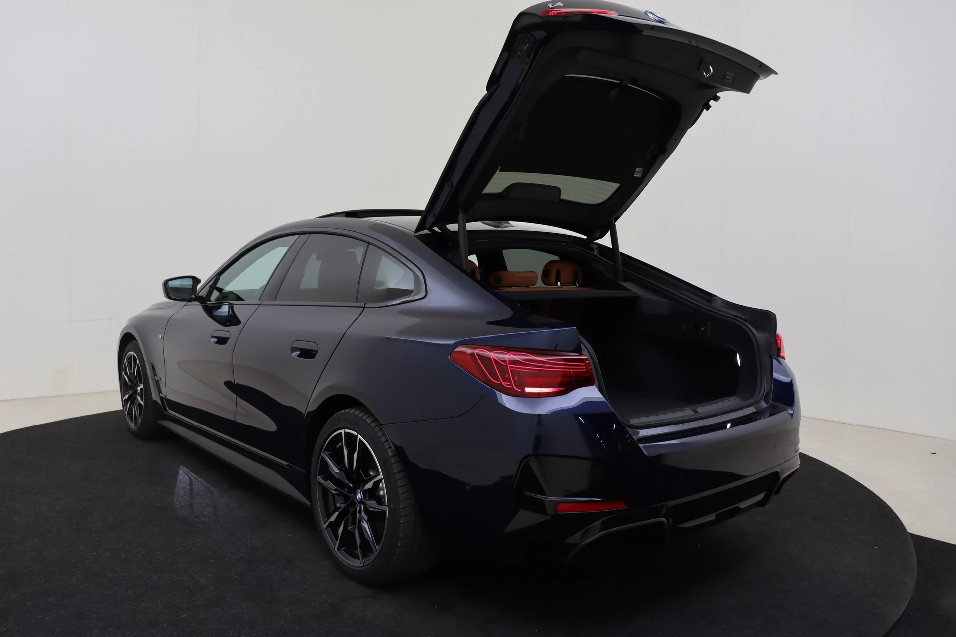 Hoofdafbeelding BMW i4