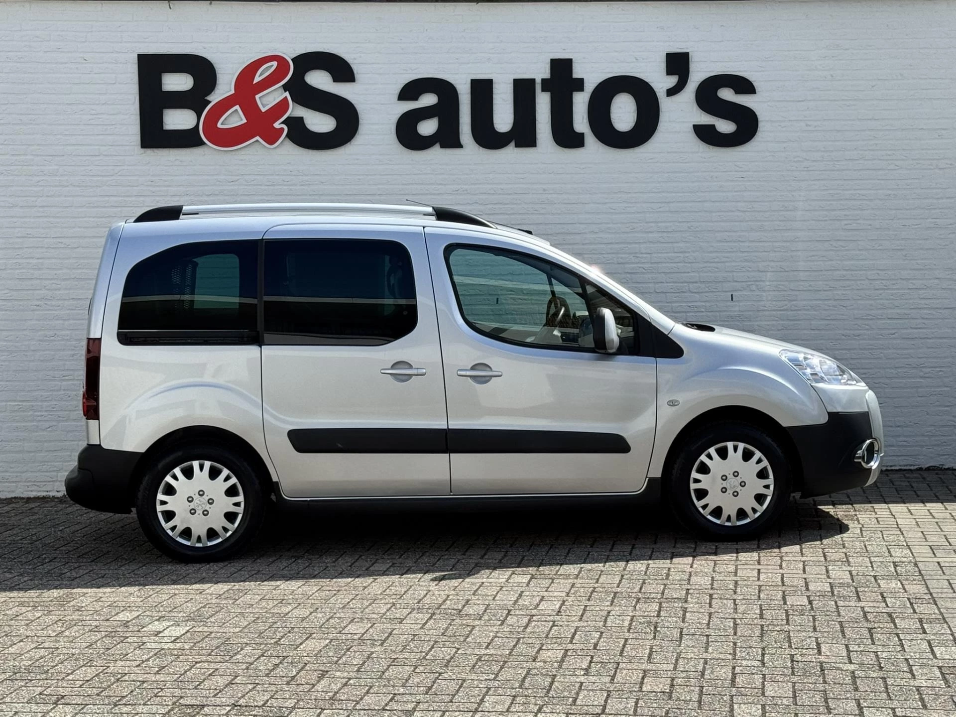 Hoofdafbeelding Peugeot Partner