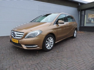 Hoofdafbeelding Mercedes-Benz B-Klasse Mercedes-Benz B-Klasse 180 Ambition automaat