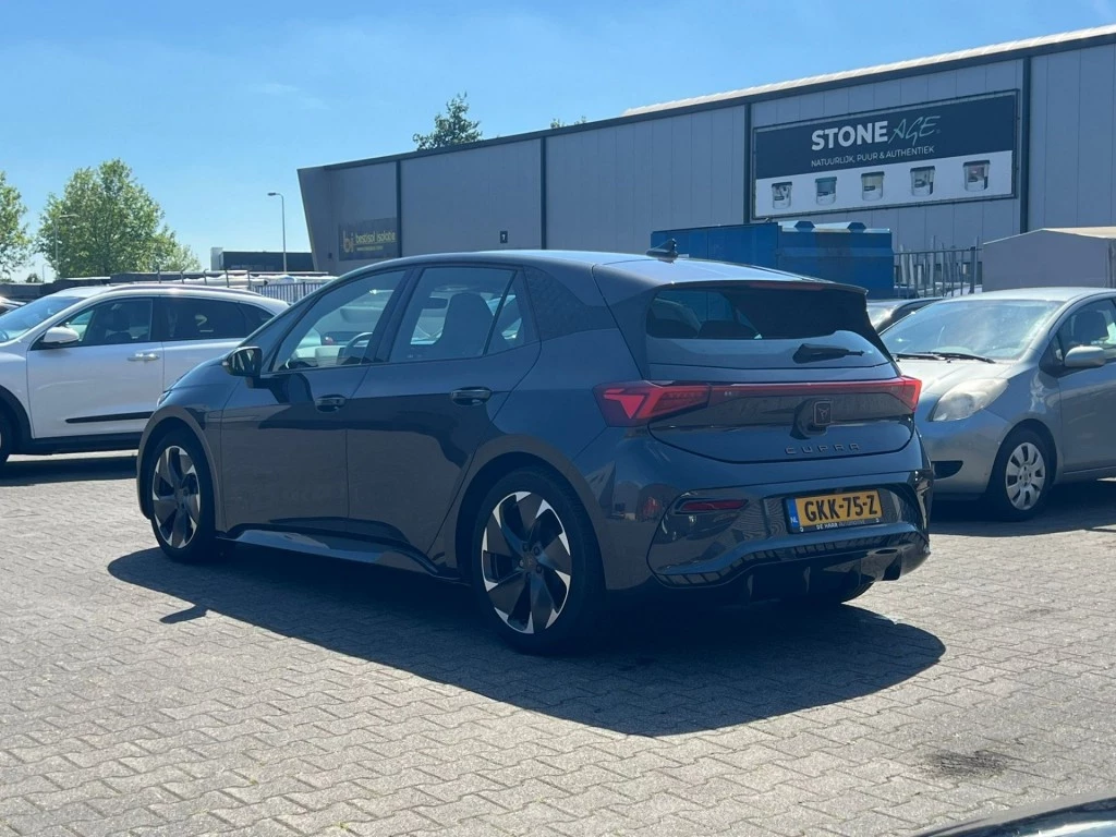 Hoofdafbeelding CUPRA Born