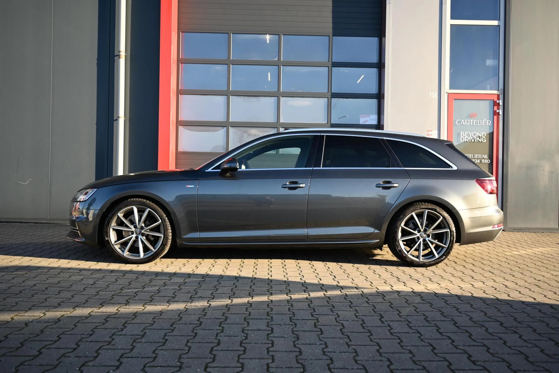 Hoofdafbeelding Audi A4