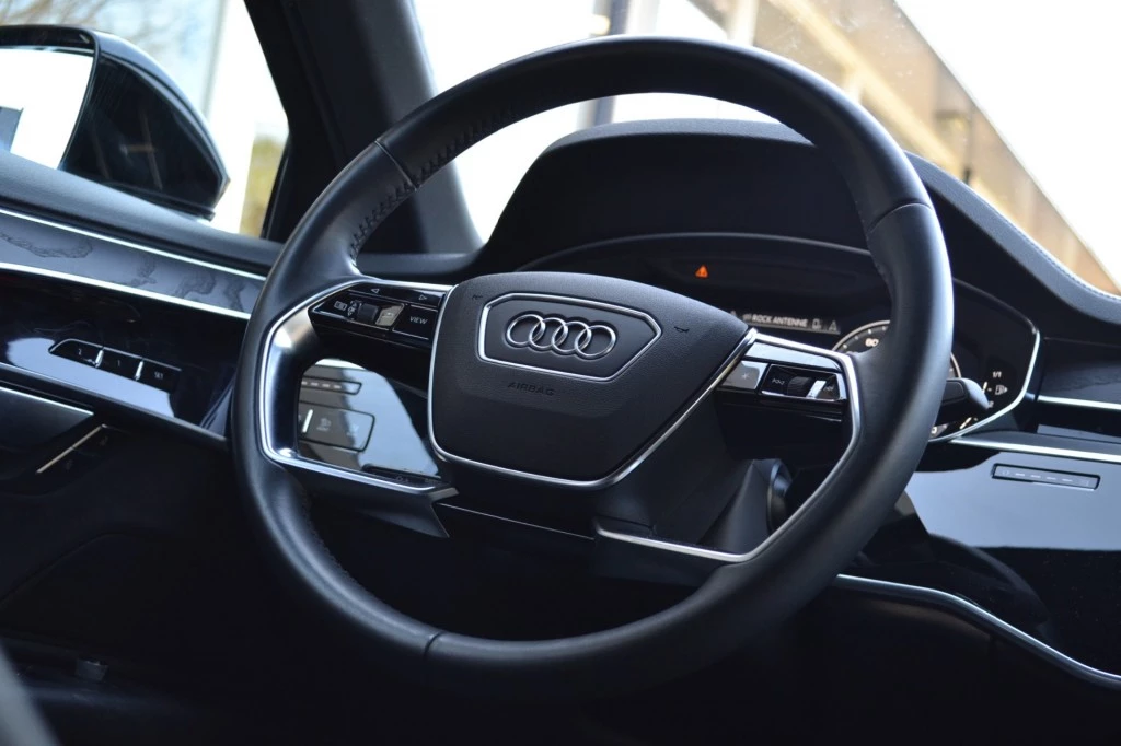 Hoofdafbeelding Audi A8