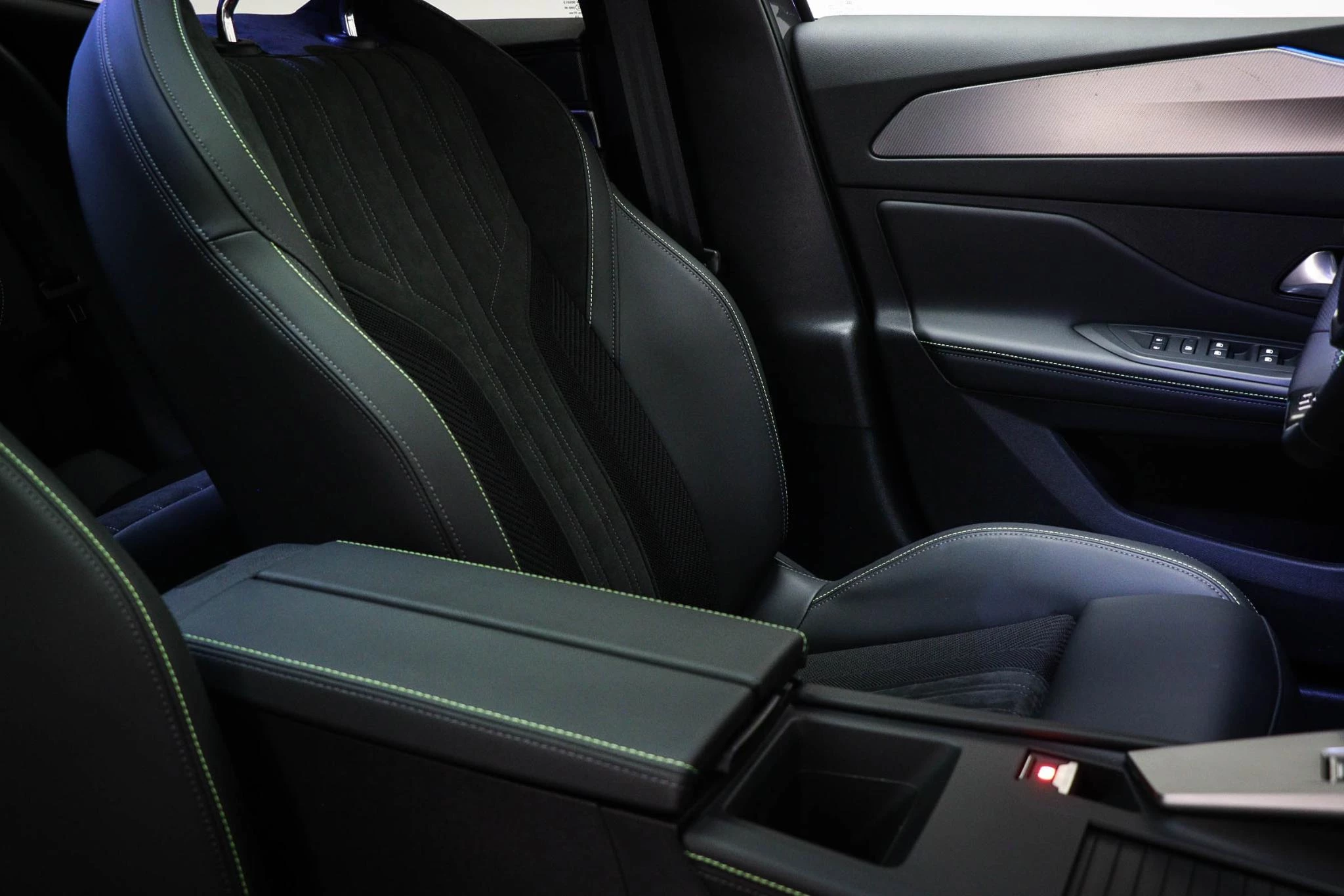 Hoofdafbeelding Peugeot 408