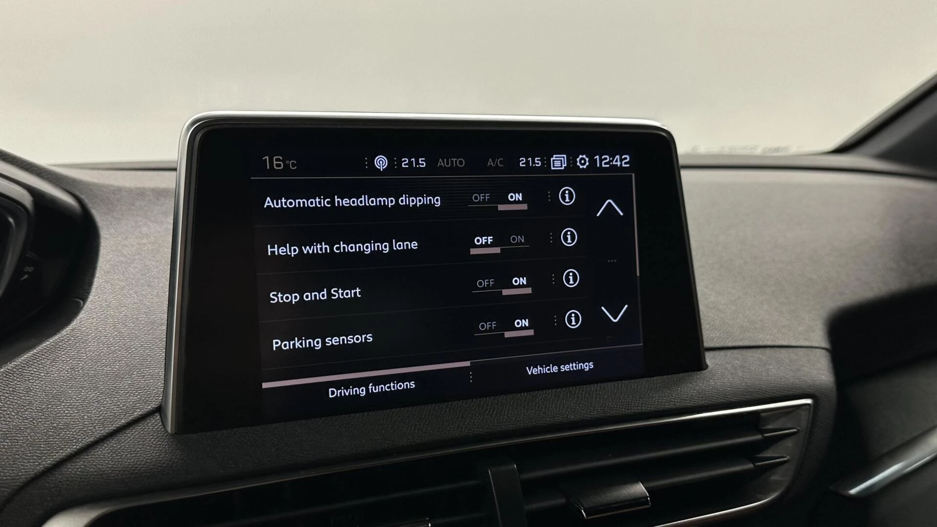 Hoofdafbeelding Peugeot 5008