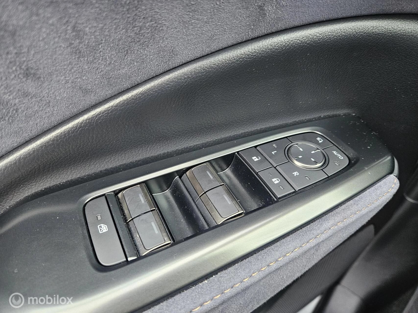 Hoofdafbeelding Lexus LBX