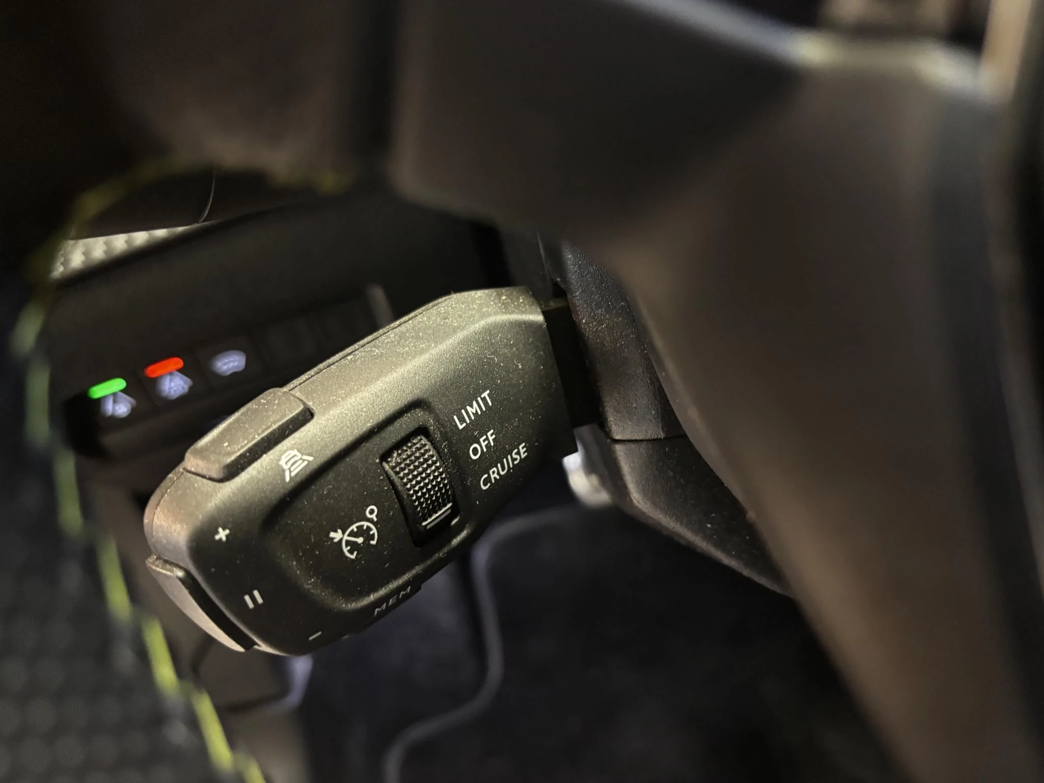 Hoofdafbeelding Peugeot e-2008