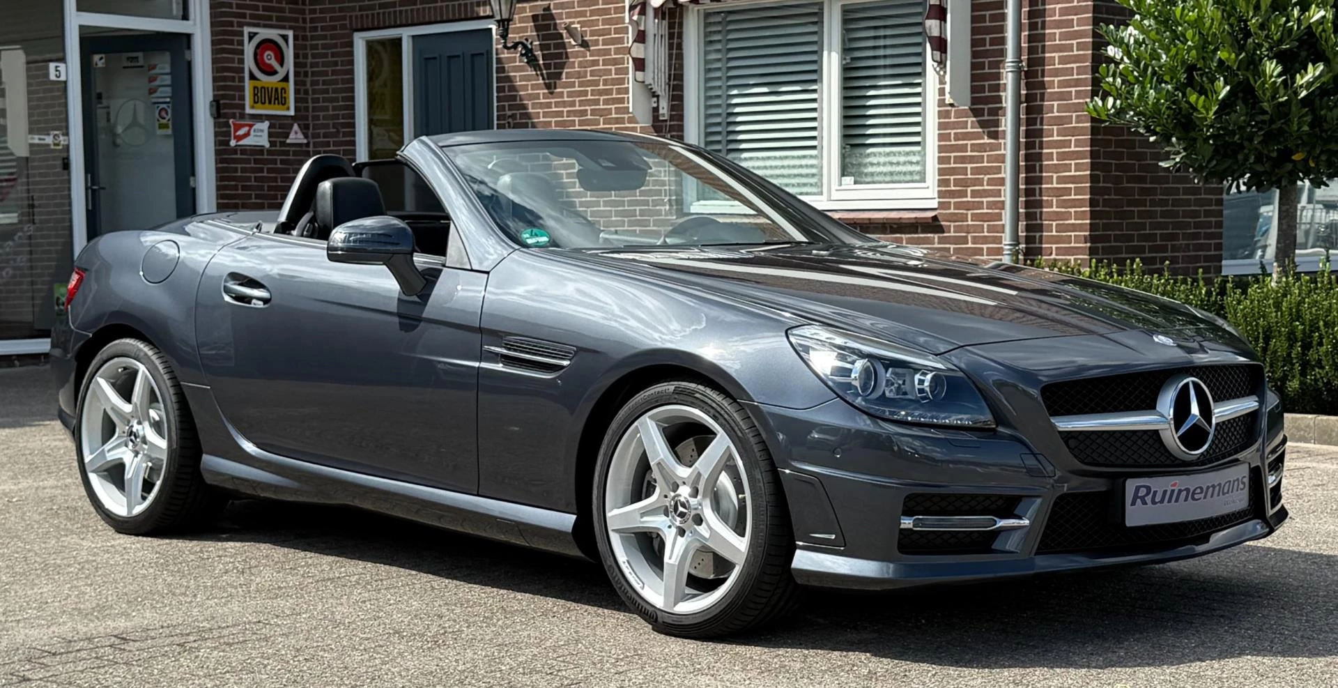 Hoofdafbeelding Mercedes-Benz SLK