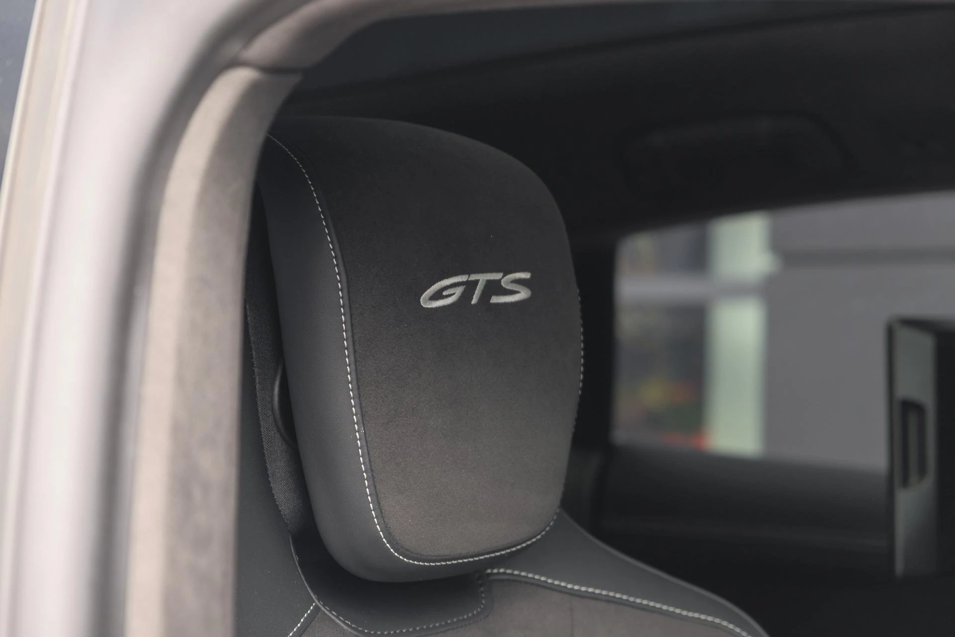 Hoofdafbeelding Porsche Taycan