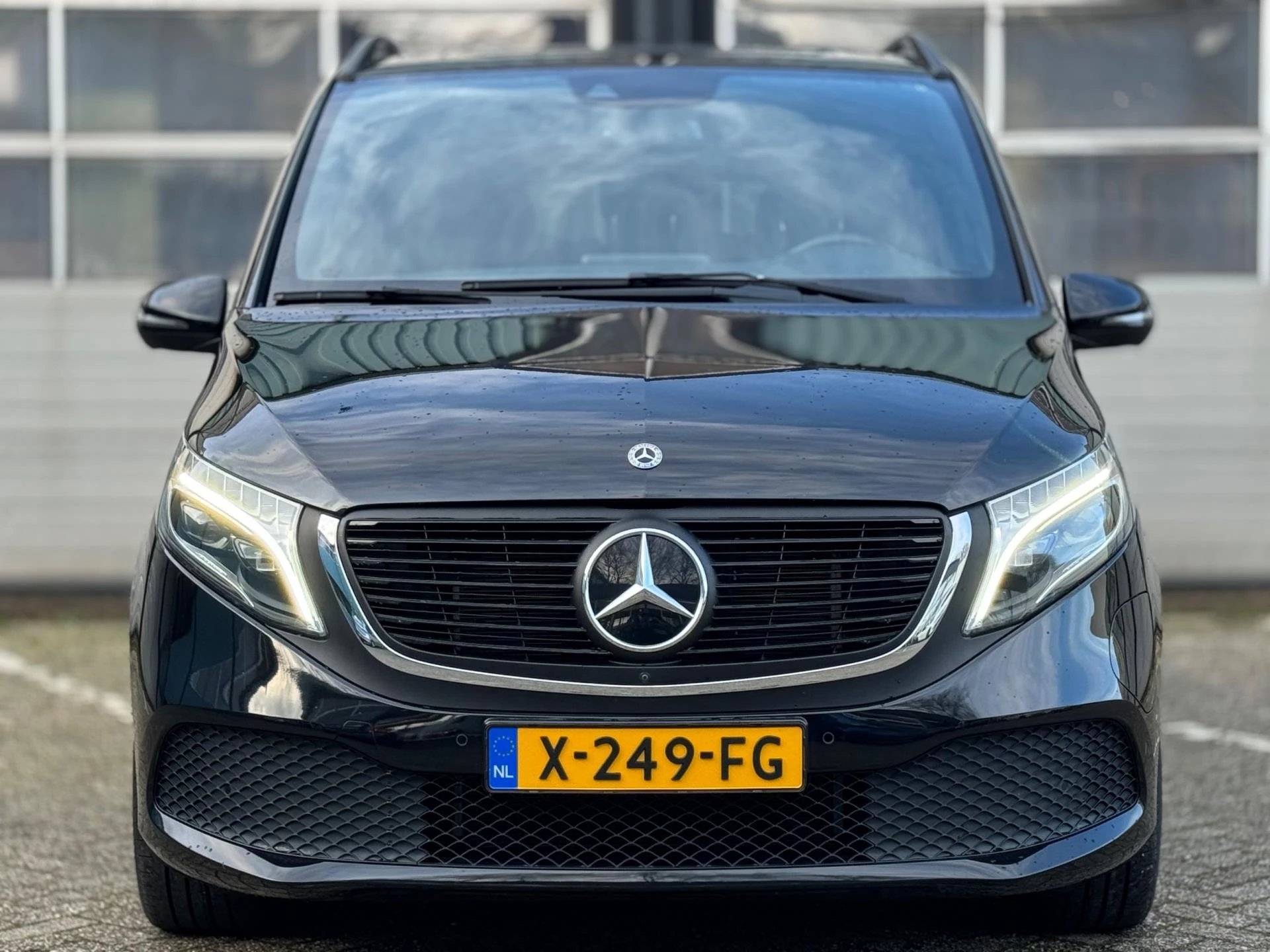 Hoofdafbeelding Mercedes-Benz EQV