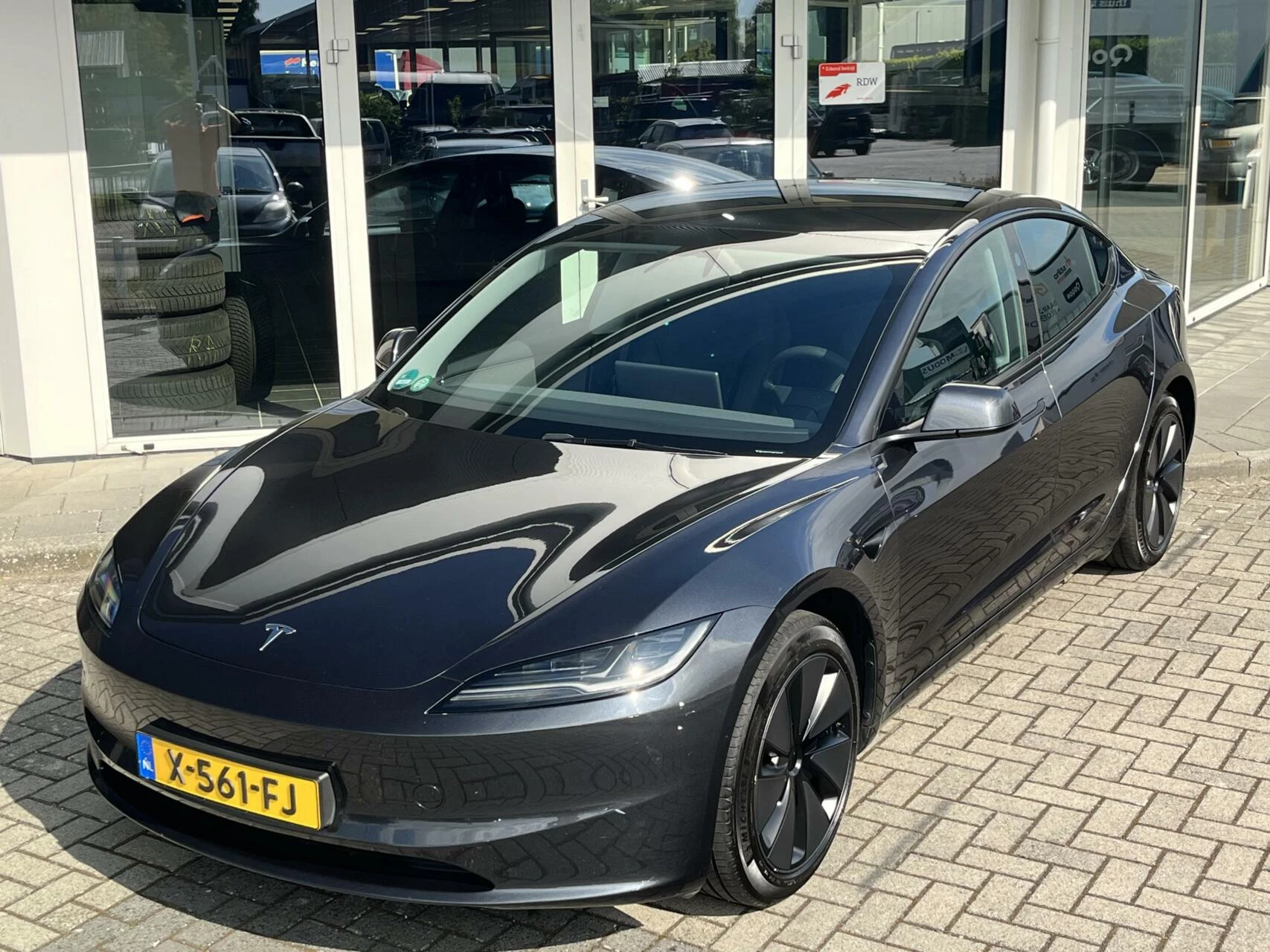 Hoofdafbeelding Tesla Model 3