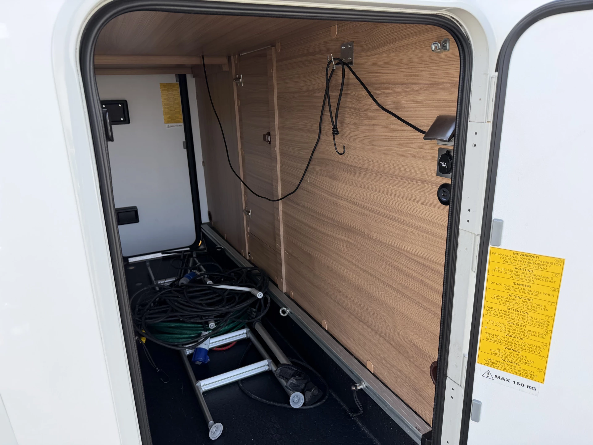 Hoofdafbeelding Adria MATRIX 600 DT