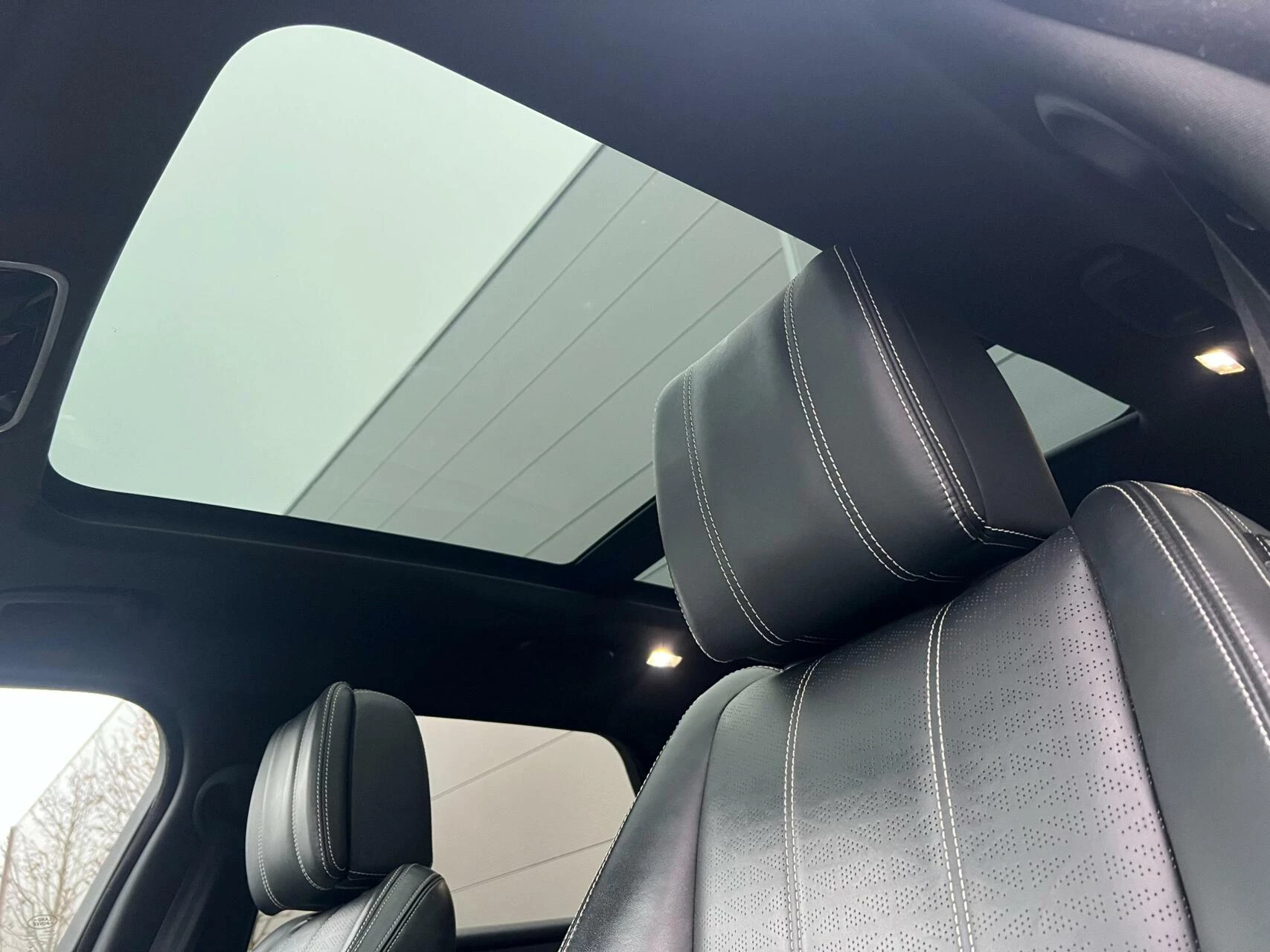 Hoofdafbeelding Land Rover Range Rover Velar