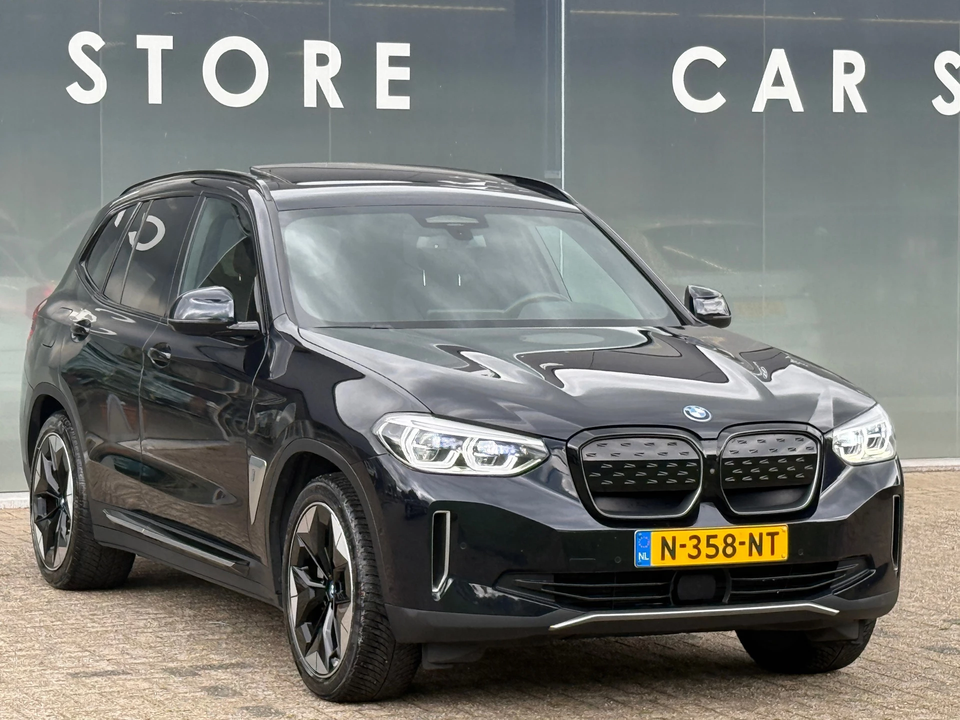 Hoofdafbeelding BMW iX3