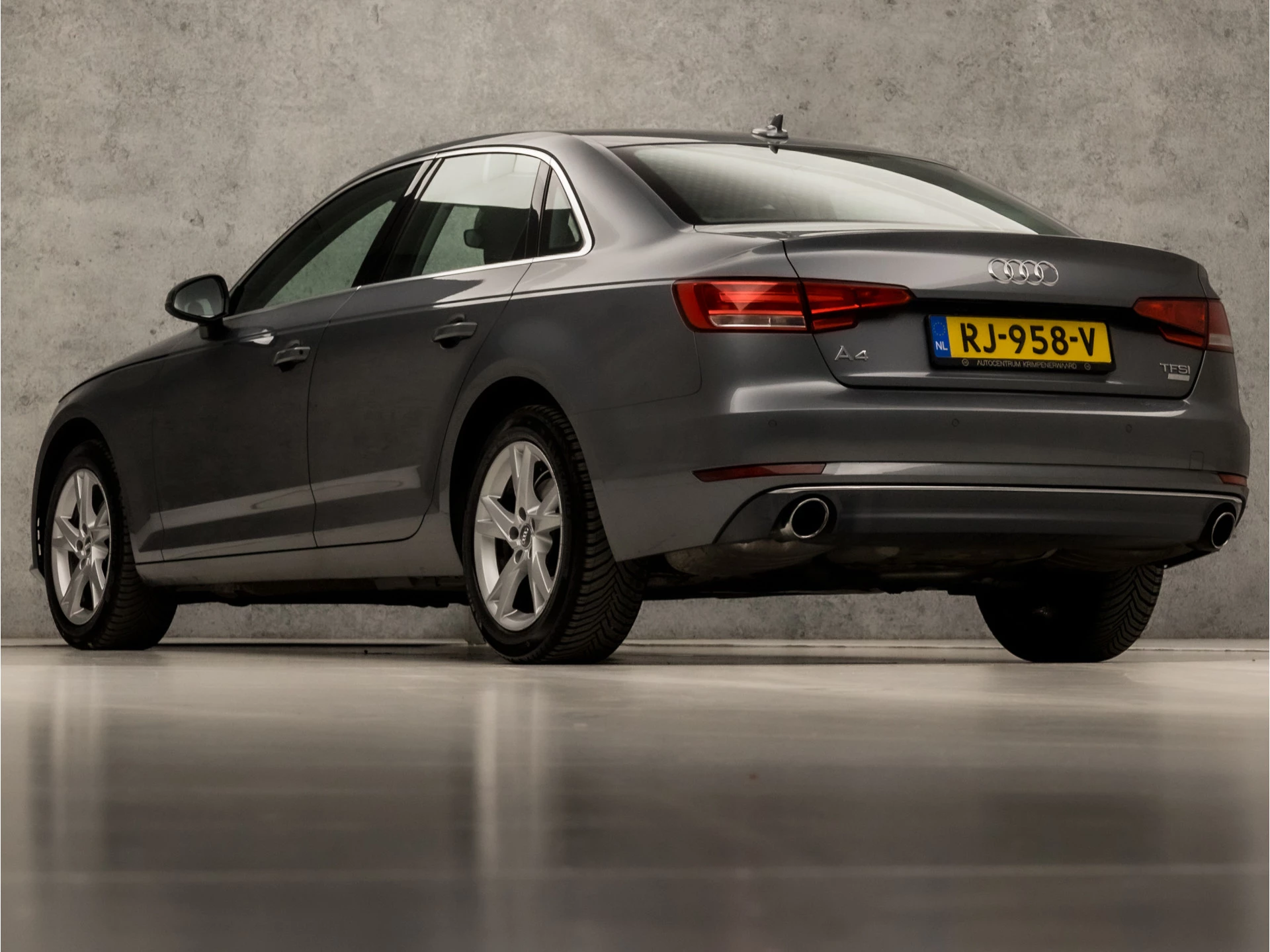Hoofdafbeelding Audi A4