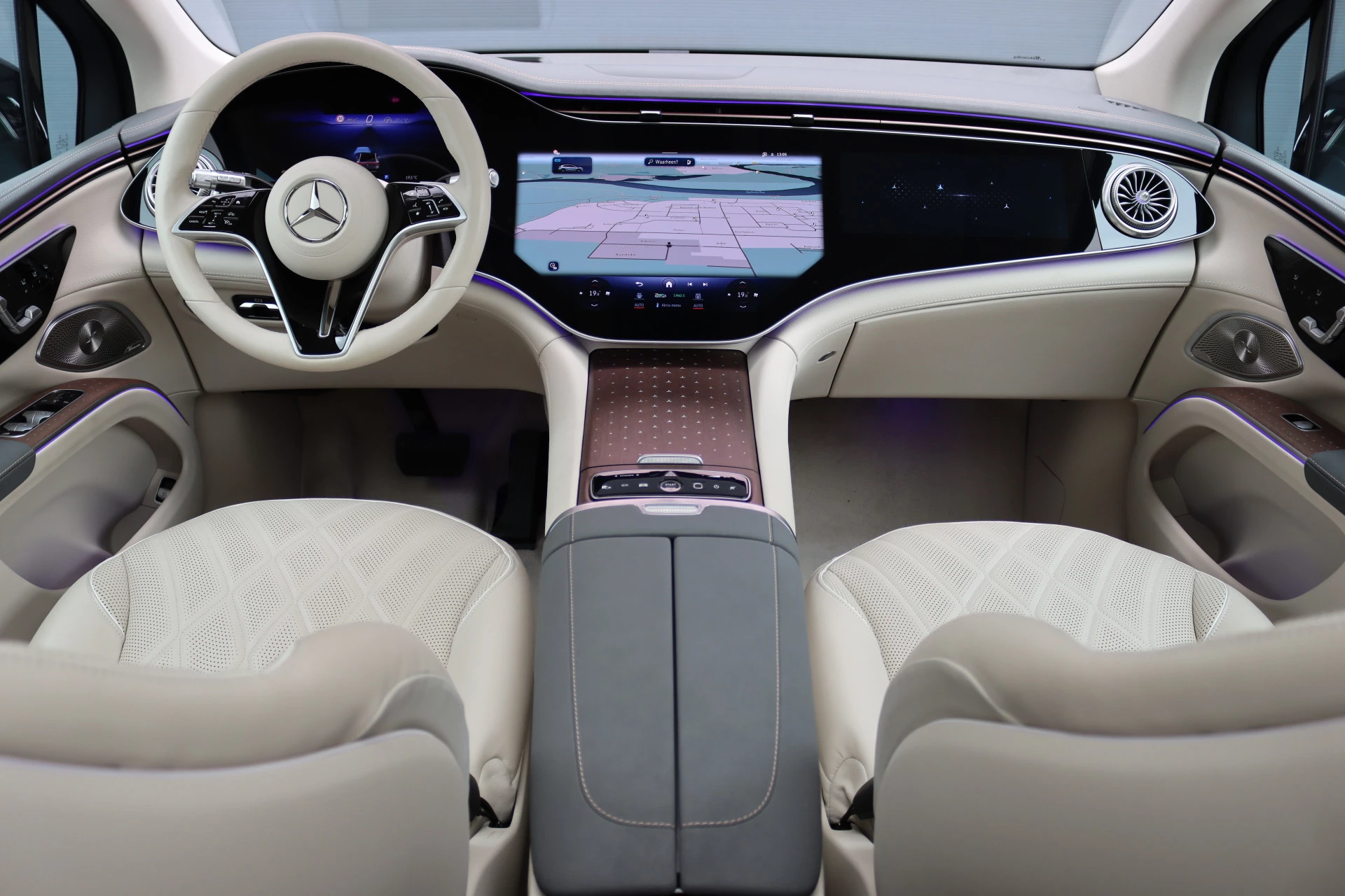 Hoofdafbeelding Mercedes-Benz EQS