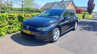 Volkswagen Golf 1.0 eTSI Life Business CLIMA/LED/NAVI BJ 2022