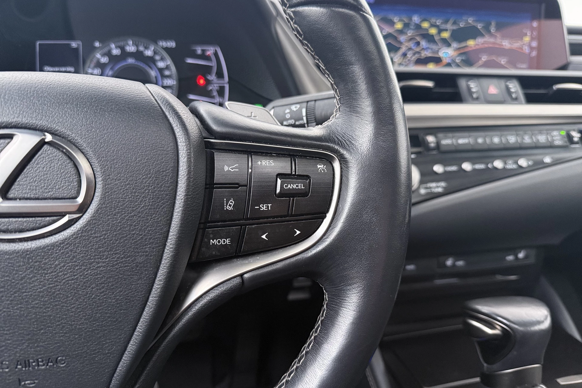 Hoofdafbeelding Lexus ES