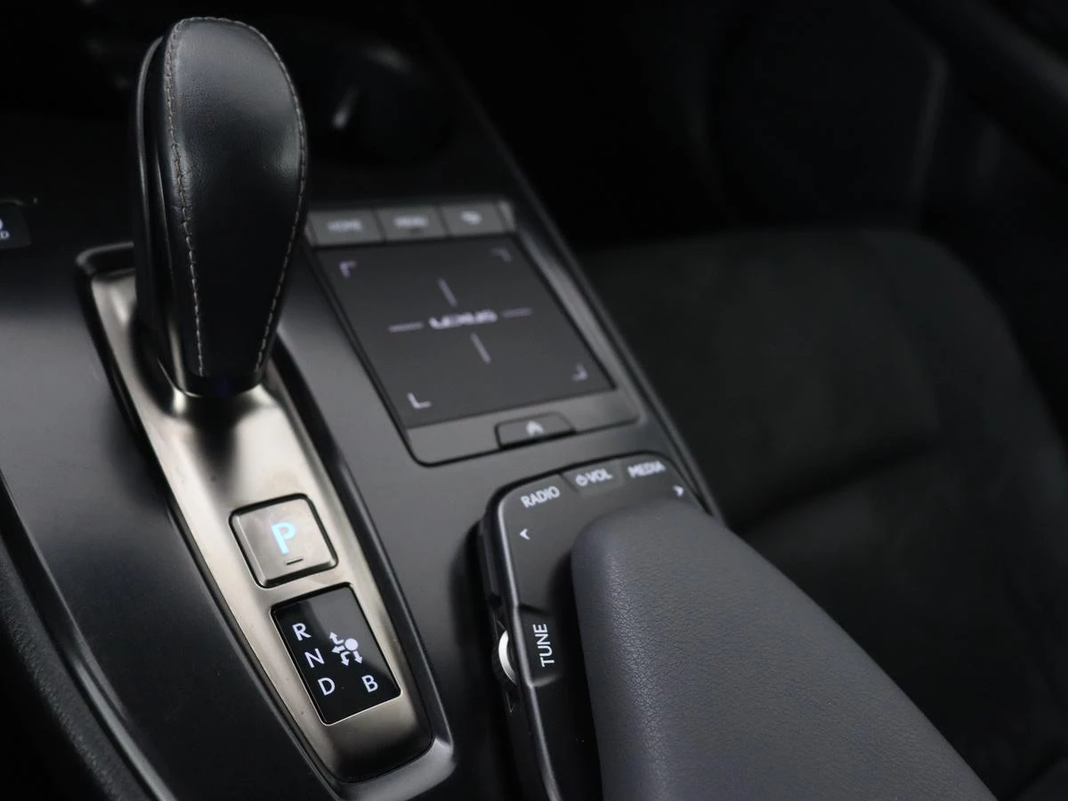 Hoofdafbeelding Lexus UX