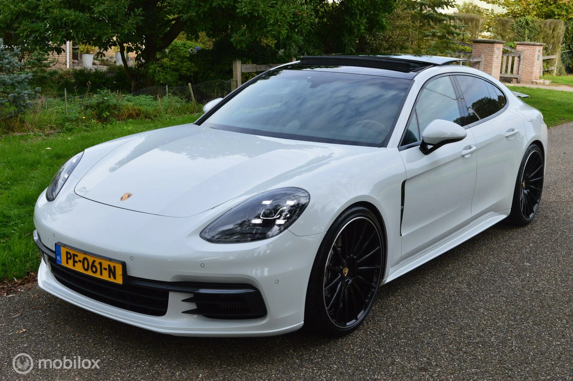 Hoofdafbeelding Porsche Panamera